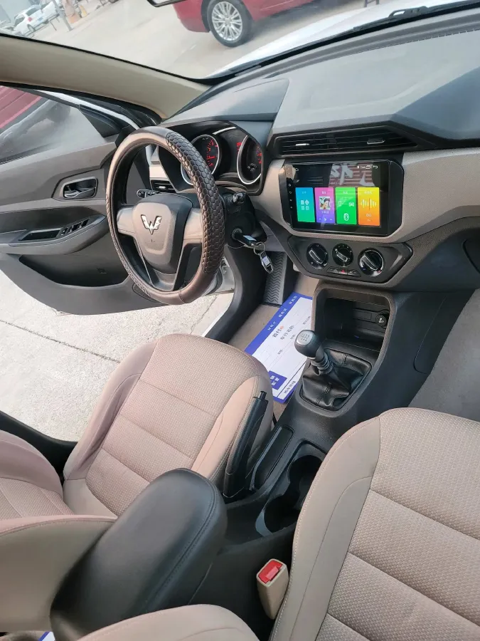 2019 WuLing HongGuang 1.5L 99HP L4 6MT,autocango,china used car exporter,china ev exporter,chinese used car exporter,chinese used ev exporter