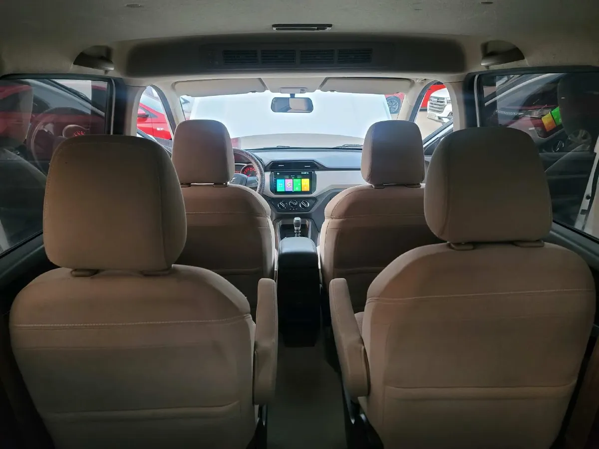 2019 WuLing HongGuang 1.5L 99HP L4 6MT,autocango,china used car exporter,china ev exporter,chinese used car exporter,chinese used ev exporter