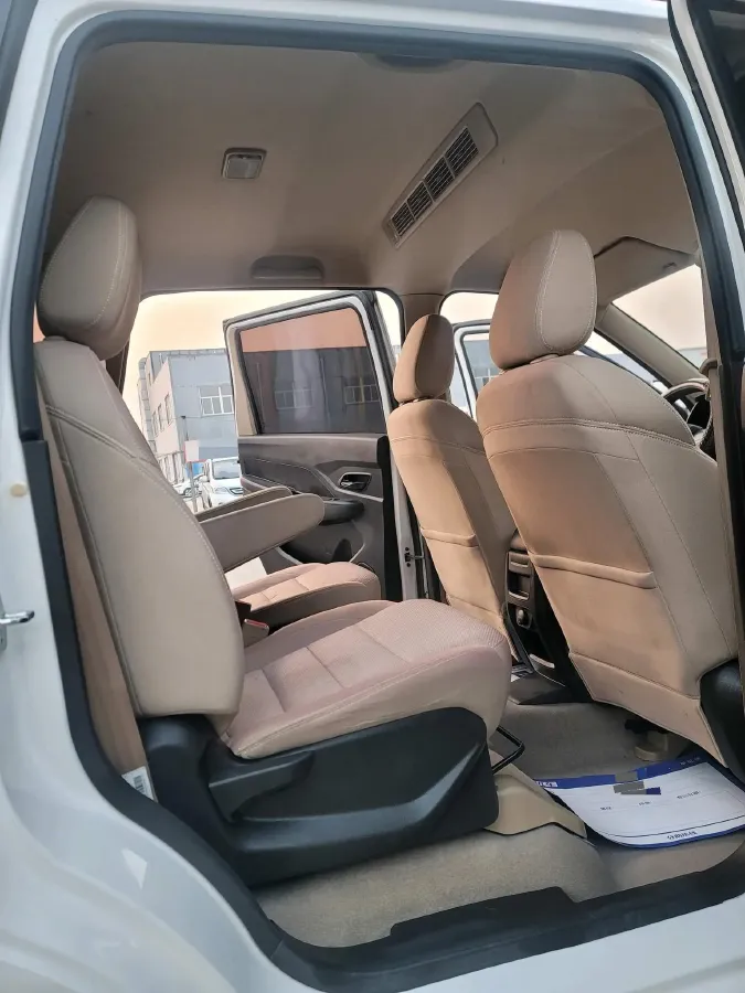 2019 WuLing HongGuang 1.5L 99HP L4 6MT,autocango,china used car exporter,china ev exporter,chinese used car exporter,chinese used ev exporter