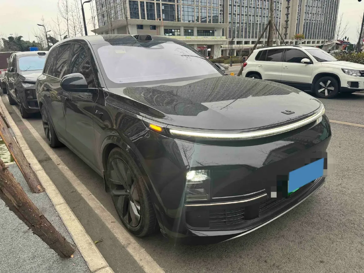 2024 Toyota Granvia 2.5L 189HP L4 E-CVT Hybrid,autocango,china used car exporter,china ev exporter,chinese used car exporter,chinese used ev exporter