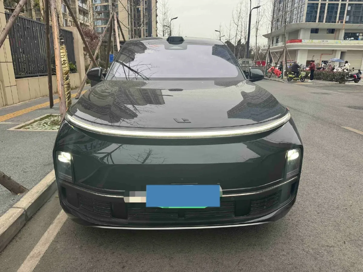 2024 Toyota Granvia 2.5L 189HP L4 E-CVT Hybrid,autocango,china used car exporter,china ev exporter,chinese used car exporter,chinese used ev exporter