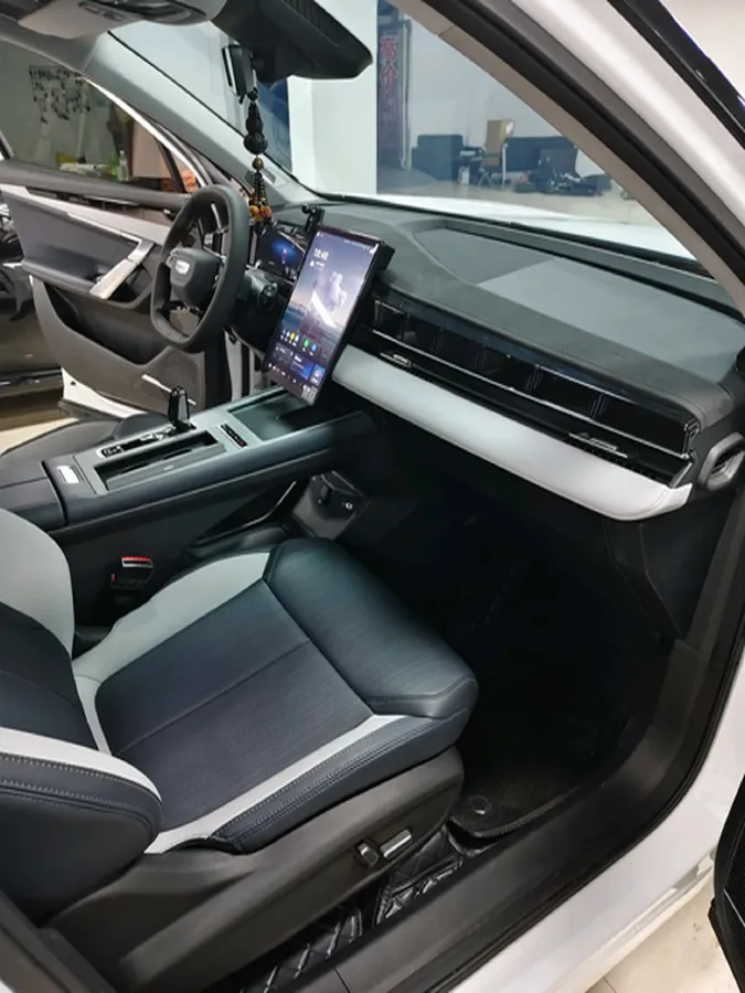 2024 Geely StarRay 1.5T 181HP L4 7DCT,autocango,china used car exporter,china ev exporter,chinese used car exporter,chinese used ev exporter