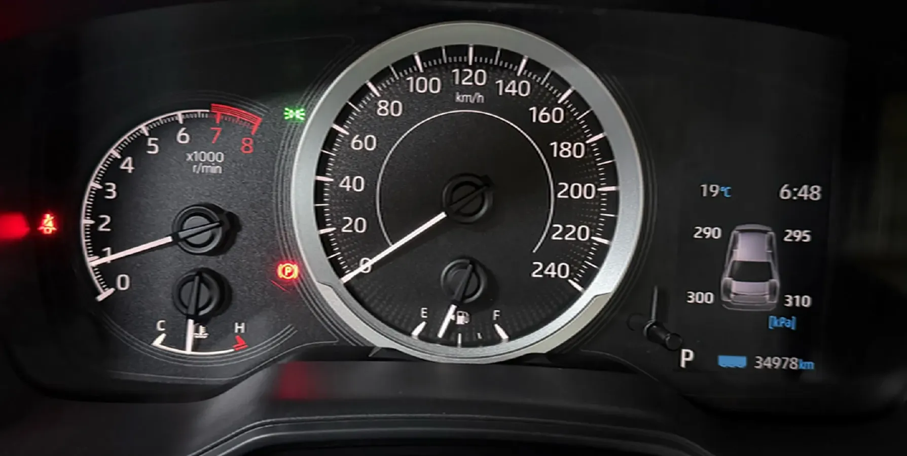 2021 Toyota Corolla 1.5L 121HP L3 CVT,autocango,china used car exporter,china ev exporter,chinese used car exporter,chinese used ev exporter