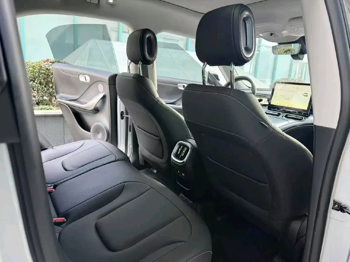 2022 Smart smart Elf 1 BEV 66KWH,autocango,china used car exporter,china ev exporter,chinese used car exporter,chinese used ev exporter