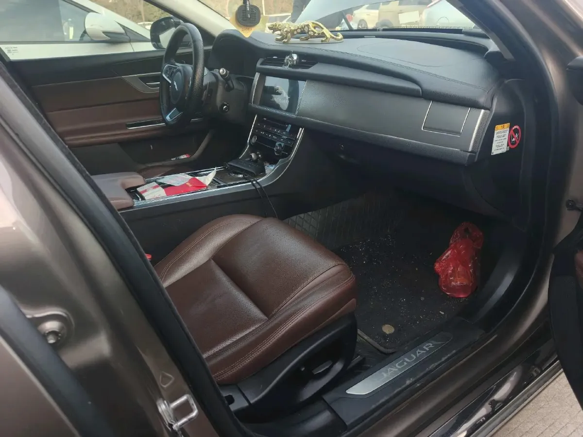 2018 Mercedes-Benz E Class 2.0T 184HP L4 9AT,autocango,china used car exporter,china ev exporter,chinese used car exporter,chinese used ev exporter