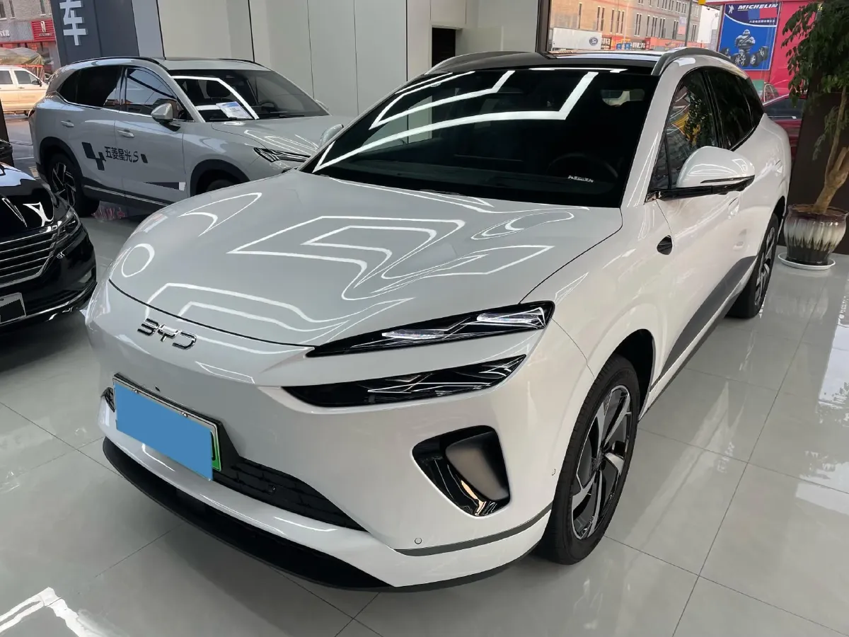 2025 LanDian E5 PLUS 1.5L 95HP L4 E-CVT PHEV,autocango,china used car exporter,china ev exporter,chinese used car exporter,chinese used ev exporter