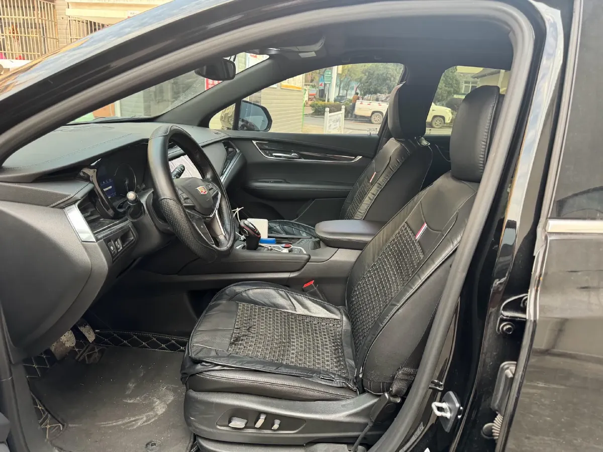 2021 Cadillac XT5 2.0T 237HP L4 9AT,autocango,china used car exporter,china ev exporter,chinese used car exporter,chinese used ev exporter