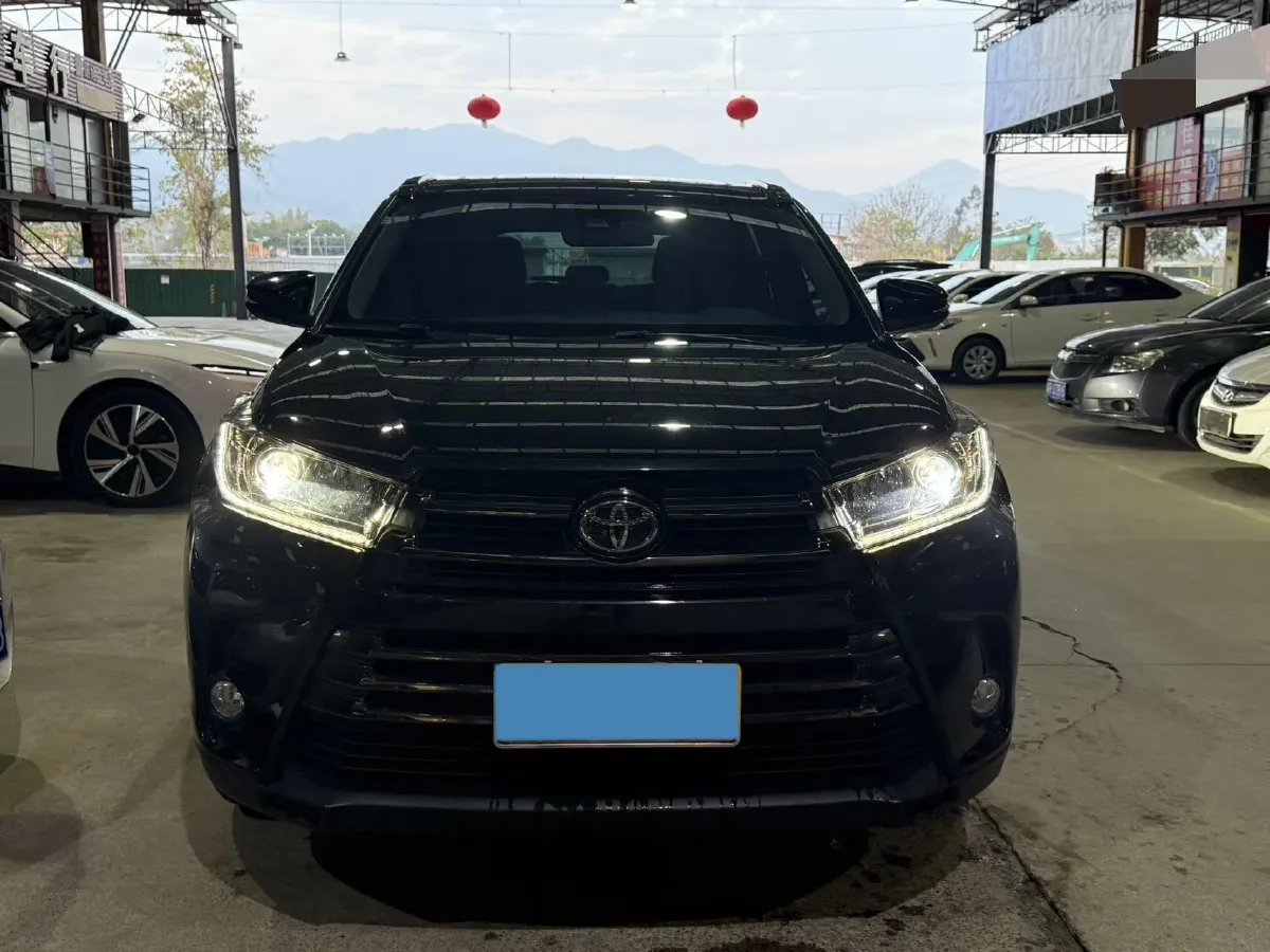 2019 HanTeng V7 1.5T 156HP L4 6AT,autocango,china used car exporter,china ev exporter,chinese used car exporter,chinese used ev exporter