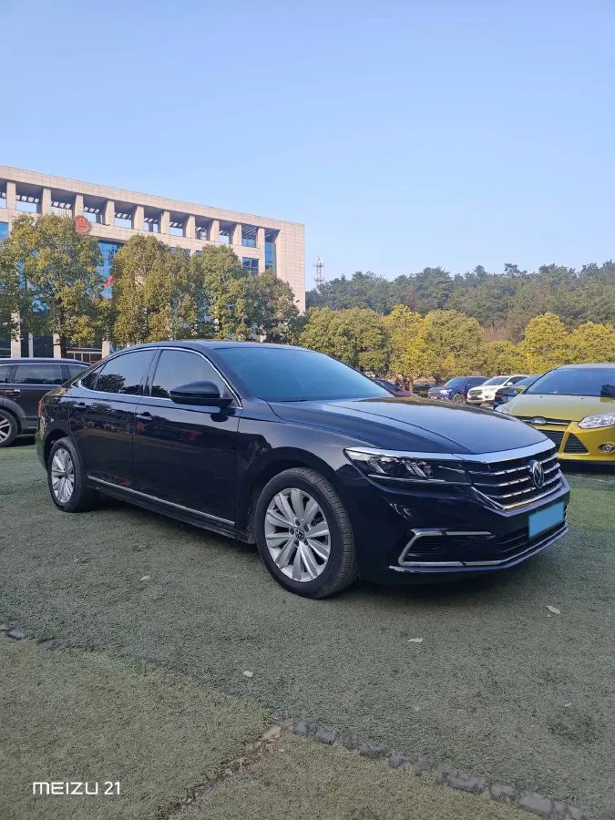 2021 Volkswagen Passat 2.0T 186HP L4 7DCT,autocango,china used car exporter,china ev exporter,chinese used car exporter,chinese used ev exporter