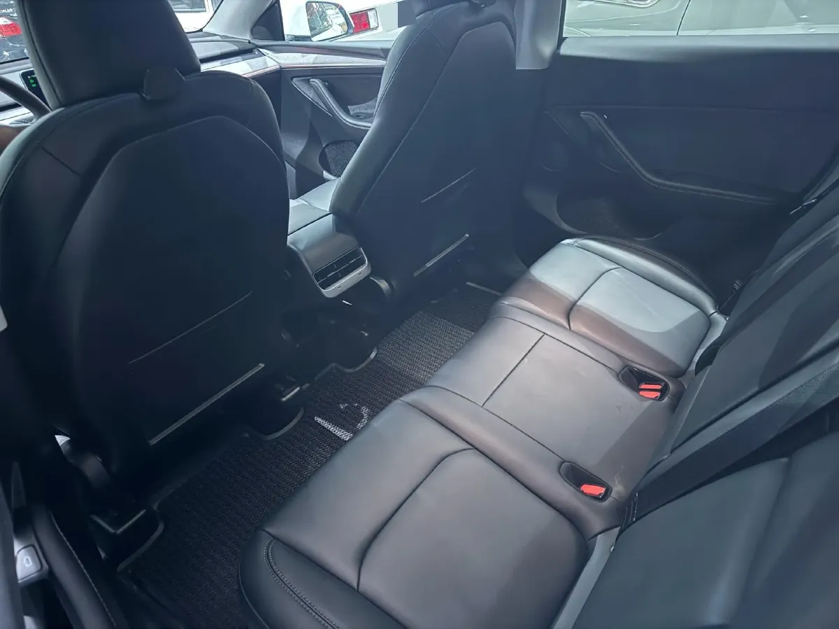 2022 BMW 3 Series 2.0T 184HP L4 8AT,autocango,china used car exporter,china ev exporter,chinese used car exporter,chinese used ev exporter