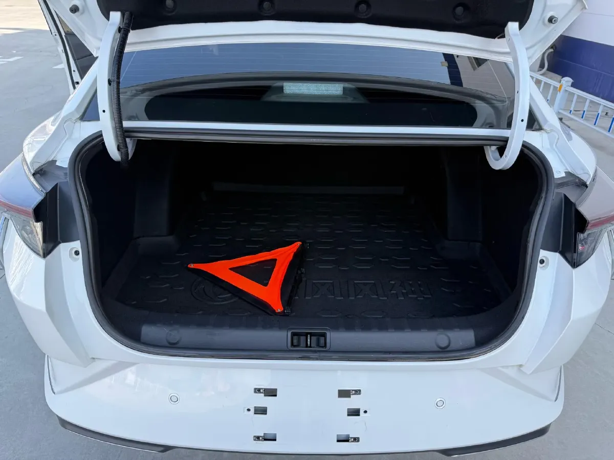 2021 DongFeng Aeolus YiXuan 1.5T 150HP L4 6DCT,autocango,china used car exporter,china ev exporter,chinese used car exporter,chinese used ev exporter