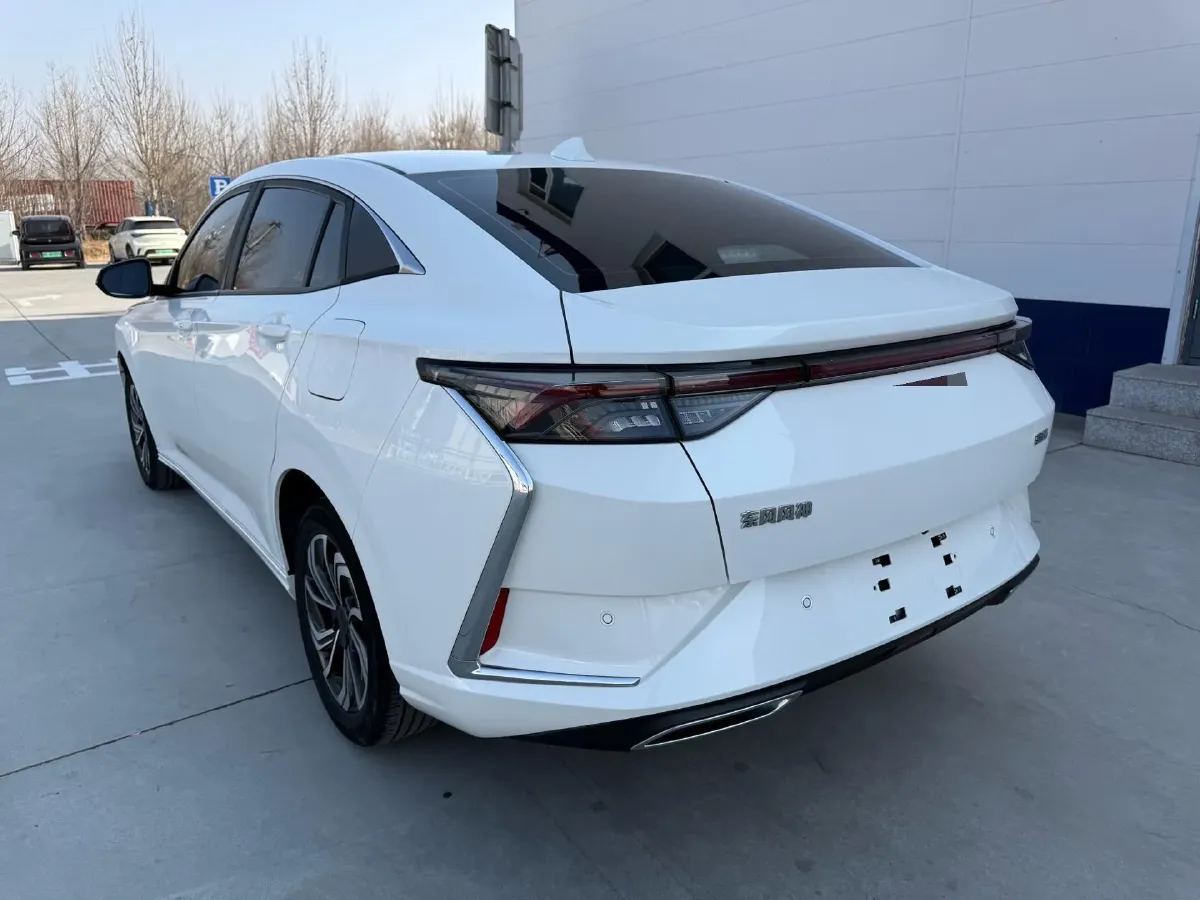 2021 DongFeng Aeolus YiXuan 1.5T 150HP L4 6DCT,autocango,china used car exporter,china ev exporter,chinese used car exporter,chinese used ev exporter