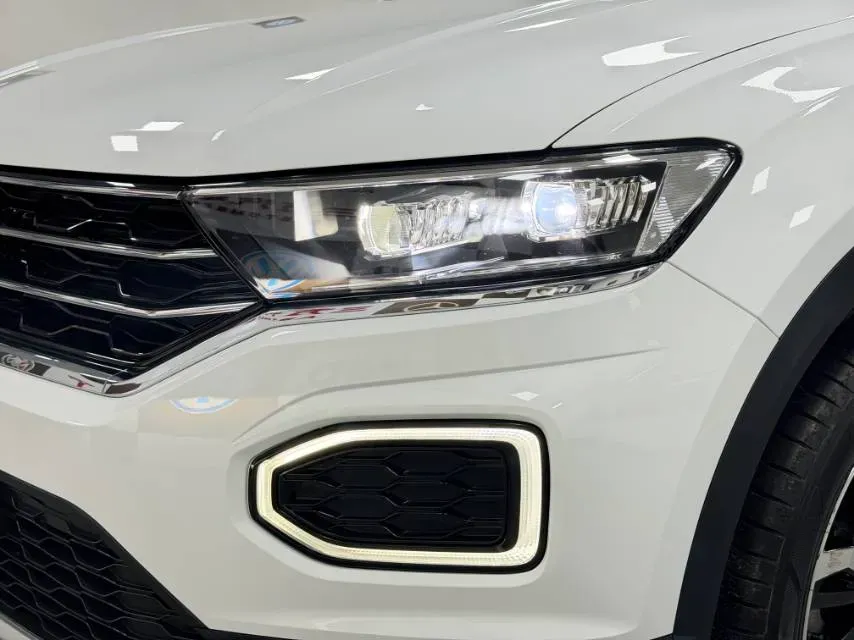 2021 Volkswagen T-Roc 1.4T 150HP L4 7DCT,autocango,china used car exporter,china ev exporter,chinese used car exporter,chinese used ev exporter