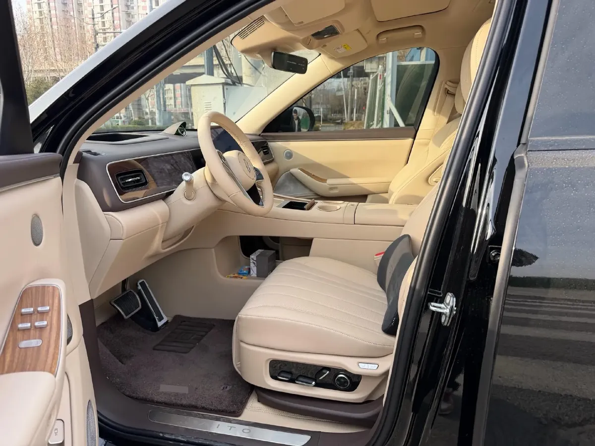 2026 AITO AITO M7 REEV 160HP REEV,autocango,china used car exporter,china ev exporter,chinese used car exporter,chinese used ev exporter