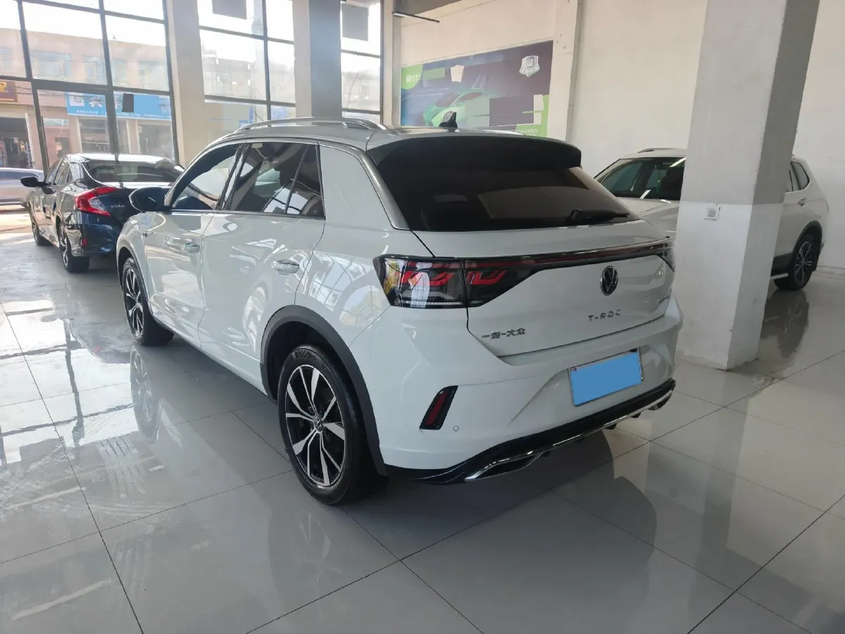 2023 Volkswagen T-Roc 1.5T 160HP L4 7DCT,autocango,china used car exporter,china ev exporter,chinese used car exporter,chinese used ev exporter