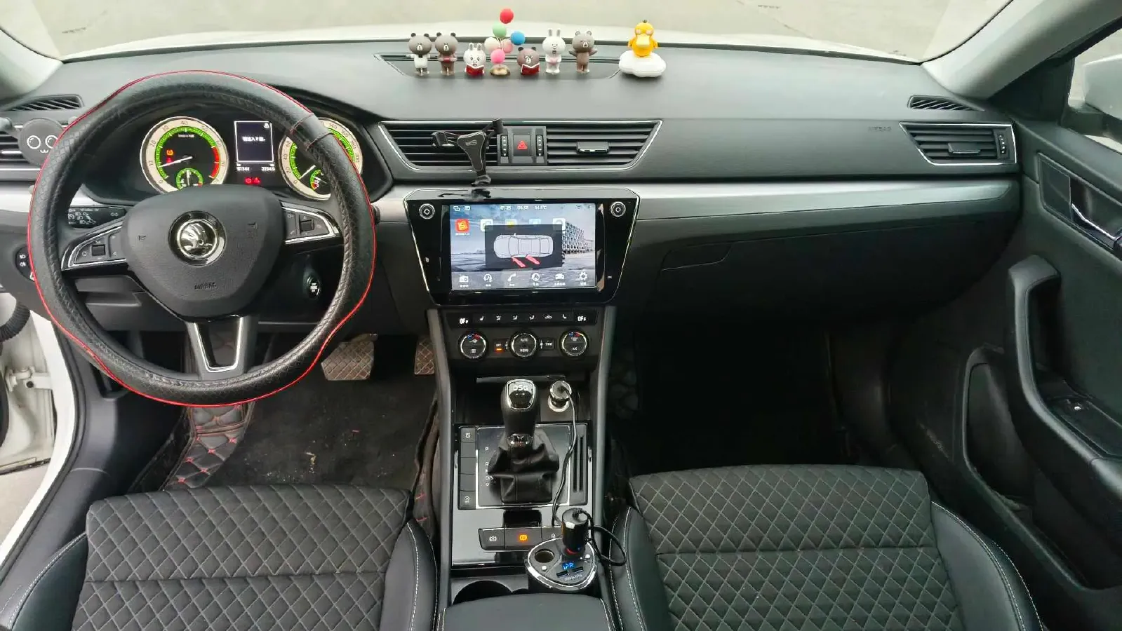 2018 Skoda Superb 1.8T 180HP L4 7DCT,autocango,china used car exporter,china ev exporter,chinese used car exporter,chinese used ev exporter