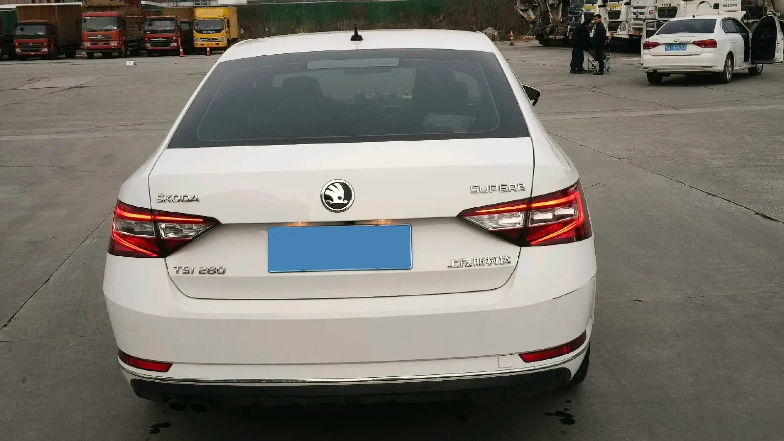 2018 Skoda Superb 1.8T 180HP L4 7DCT,autocango,china used car exporter,china ev exporter,chinese used car exporter,chinese used ev exporter