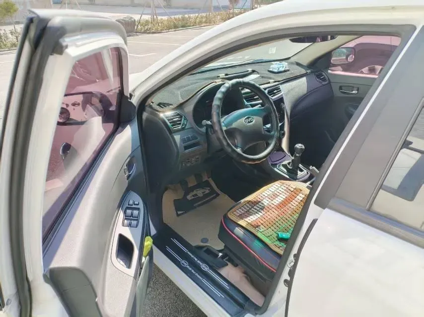 2018 BYD F3 1.5L 109HP L4 5MT,autocango,china used car exporter,china ev exporter,chinese used car exporter,chinese used ev exporter