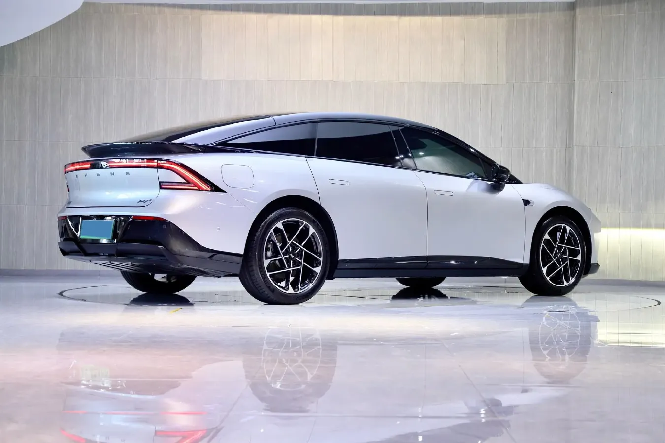 2024 Xpeng P7+ BEV 60.7KWH,autocango,china used car exporter,china ev exporter,chinese used car exporter,chinese used ev exporter