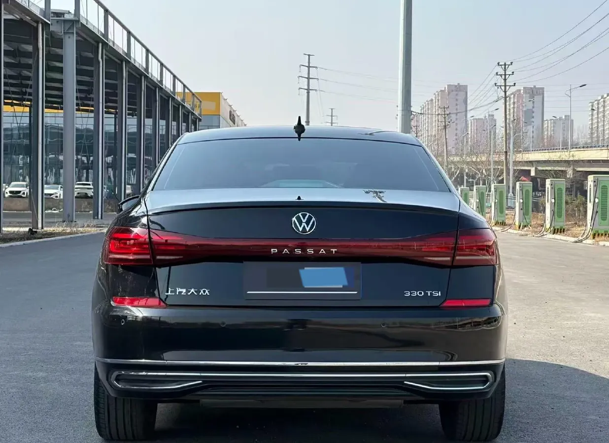 2023 Volkswagen Passat 2.0T 186HP L4 7DCT,autocango,china used car exporter,china ev exporter,chinese used car exporter,chinese used ev exporter