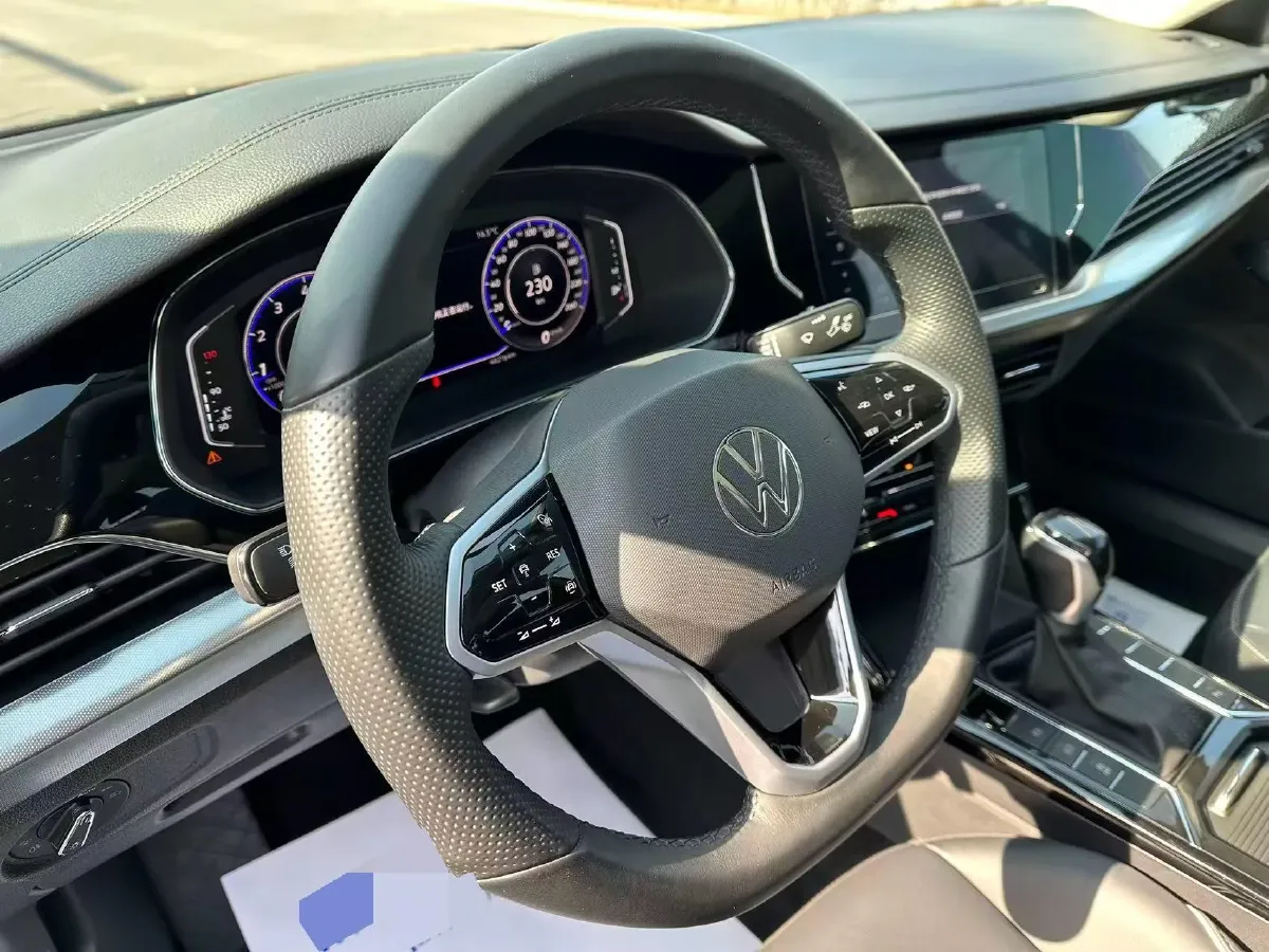 2023 Volkswagen Passat 2.0T 186HP L4 7DCT,autocango,china used car exporter,china ev exporter,chinese used car exporter,chinese used ev exporter
