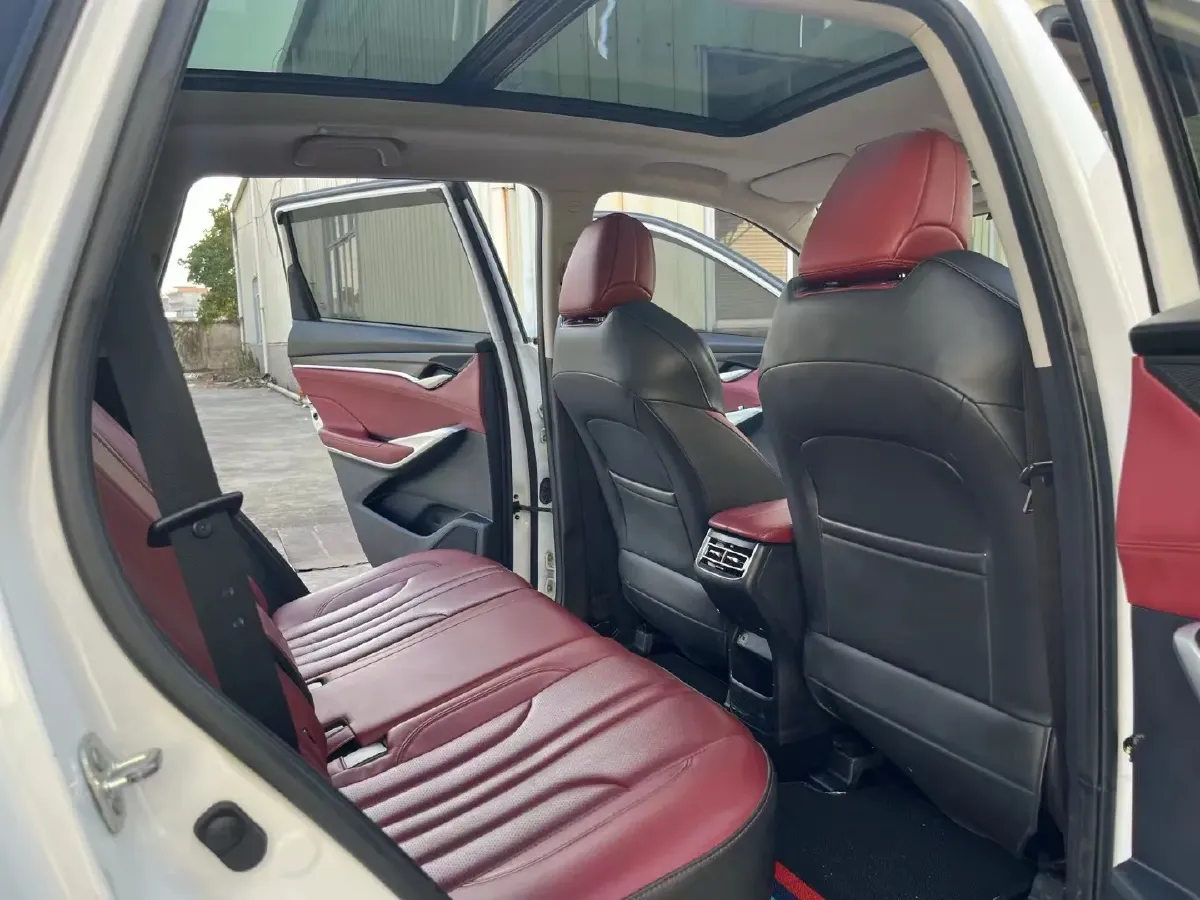 2021 ChangAn CS75 Plus 1.5T 178HP L4 6AT,autocango,china used car exporter,china ev exporter,chinese used car exporter,chinese used ev exporter