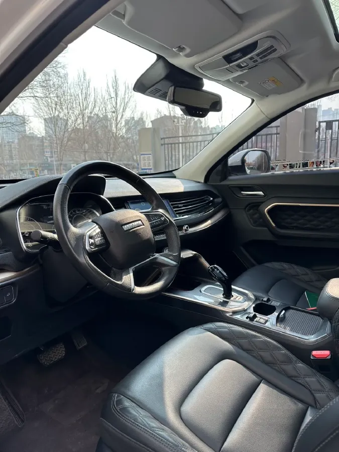 2020 Haval H6 1.5T 169HP L4 7DCT,autocango,china used car exporter,china ev exporter,chinese used car exporter,chinese used ev exporter