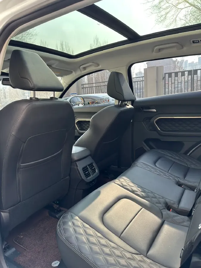 2020 Haval H6 1.5T 169HP L4 7DCT,autocango,china used car exporter,china ev exporter,chinese used car exporter,chinese used ev exporter