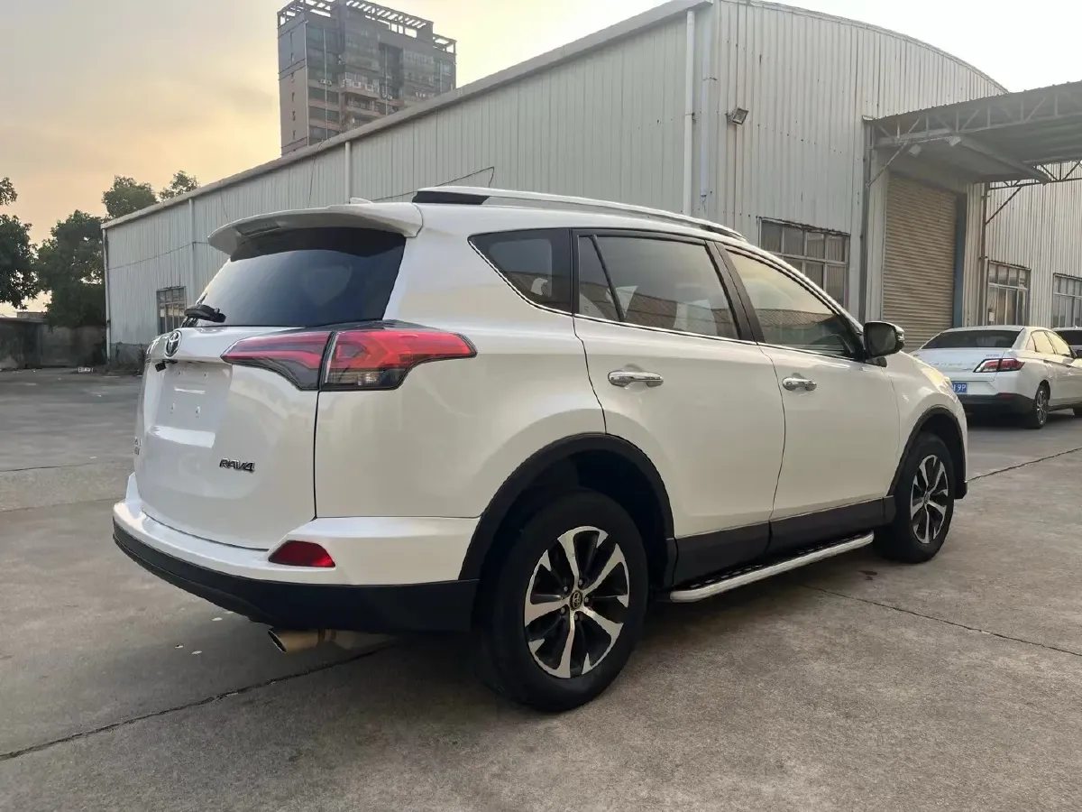 2019 Toyota Camry 2.0L 178HP L4 CVT,autocango,china used car exporter,china ev exporter,chinese used car exporter,chinese used ev exporter