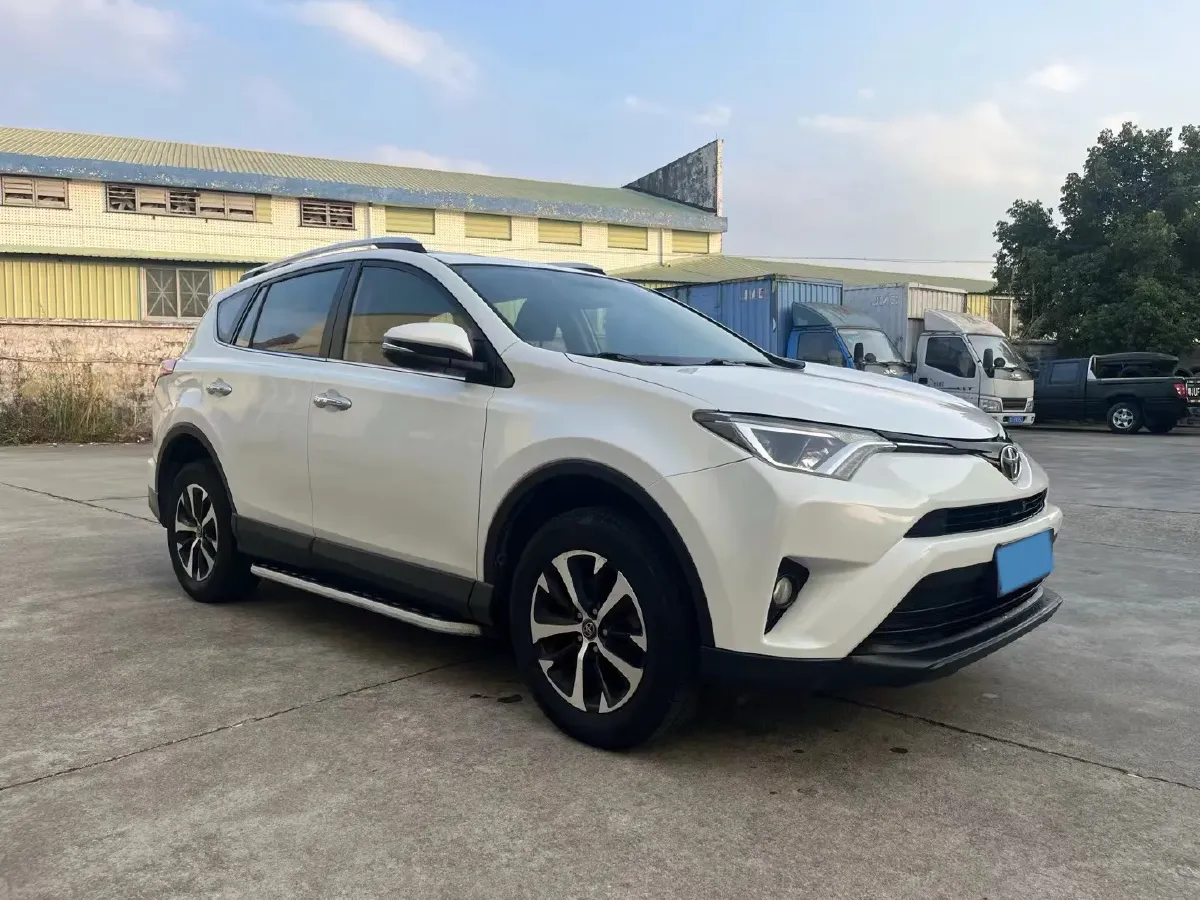2019 Toyota Camry 2.0L 178HP L4 CVT,autocango,china used car exporter,china ev exporter,chinese used car exporter,chinese used ev exporter