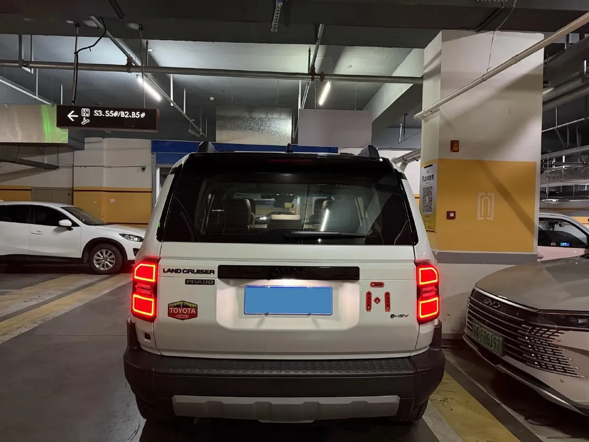 2025 Toyota Land Cruiser Prado 2.4T 282HP L4 8AT Hybrid 5.1KWH,autocango,china used car exporter,china ev exporter,chinese used car exporter,chinese used ev exporter