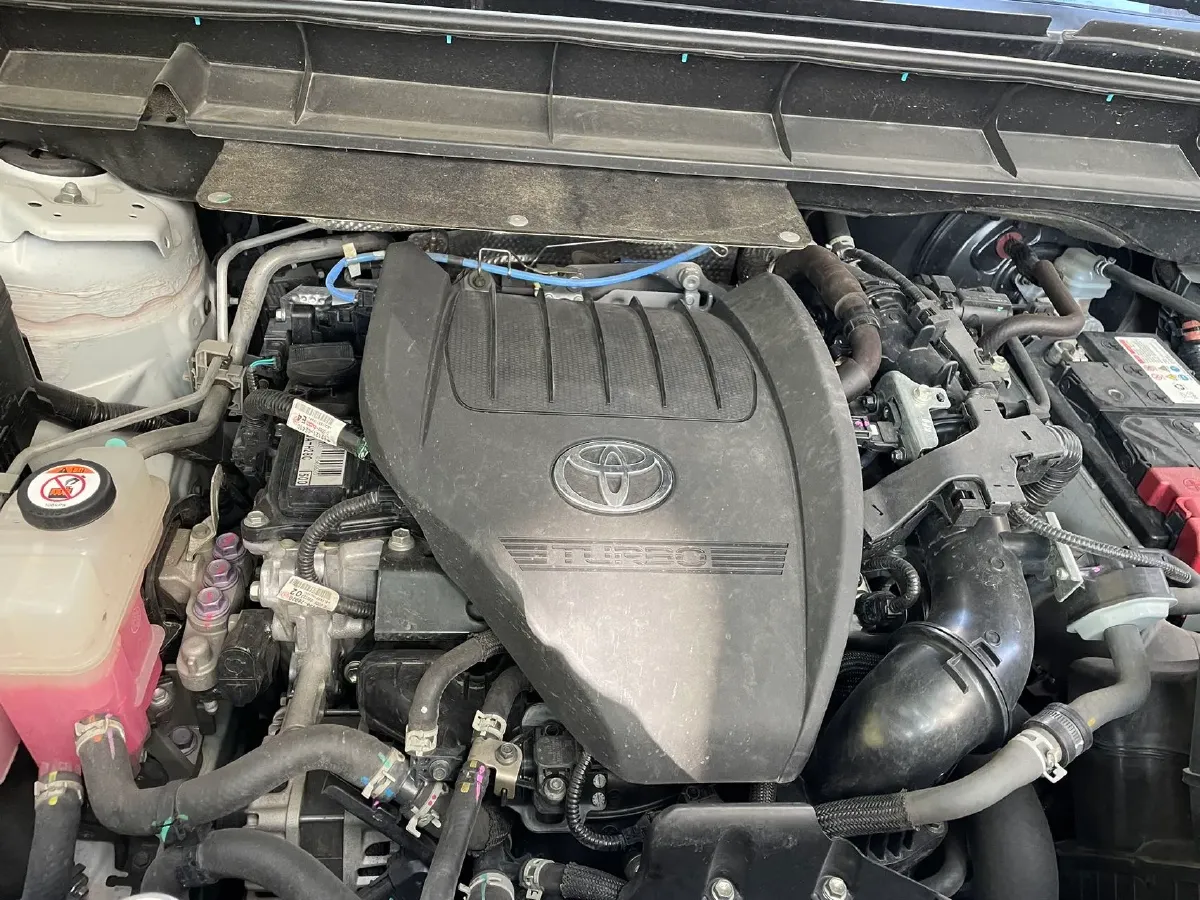 2022 Toyota Highlander 2.0T 248HP L4 8AT,autocango,china used car exporter,china ev exporter,chinese used car exporter,chinese used ev exporter