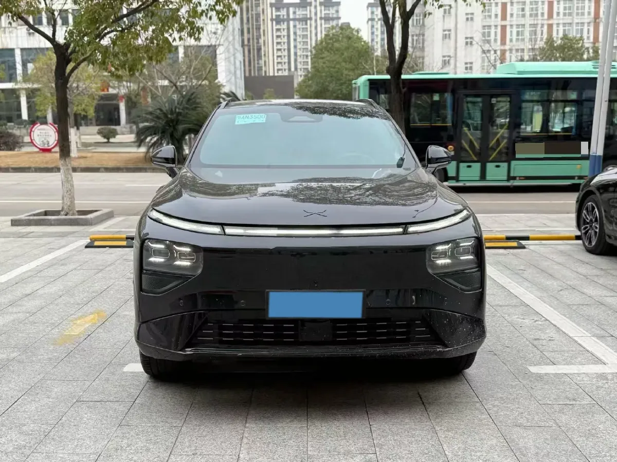 2025 Xpeng G9 BEV 93.1KWH,autocango,china used car exporter,china ev exporter,chinese used car exporter,chinese used ev exporter