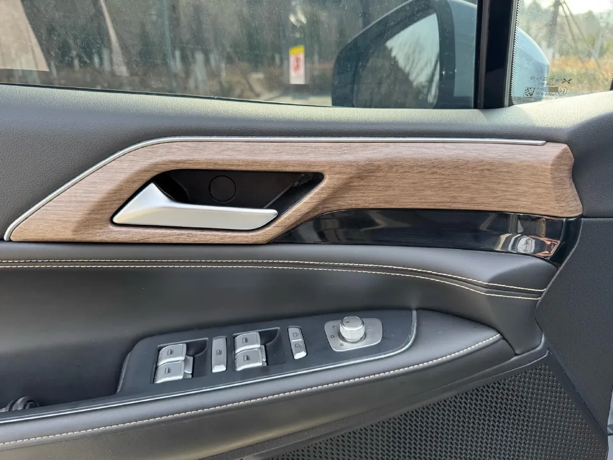 2022 Chevrolet Menlo BEV 61.1KWH,autocango,china used car exporter,china ev exporter,chinese used car exporter,chinese used ev exporter