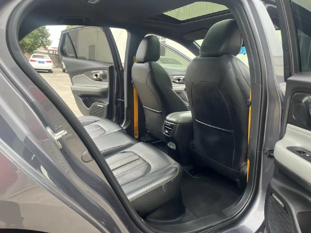 2021 GAC Trumpchi Empow 1.5T 177HP L4 7DCT,autocango,china used car exporter,china ev exporter,chinese used car exporter,chinese used ev exporter