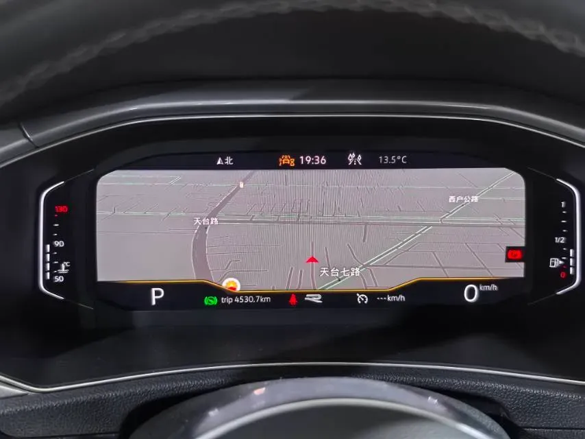 2022 Volkswagen T-Roc 1.4T 150HP L4 7DCT,autocango,china used car exporter,china ev exporter,chinese used car exporter,chinese used ev exporter