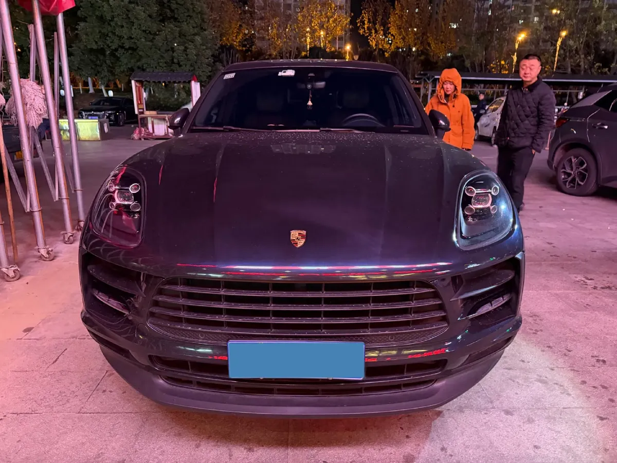 2020 Porsche Macan 2.0T 252HP L4 7DCT,autocango,china used car exporter,china ev exporter,chinese used car exporter,chinese used ev exporter