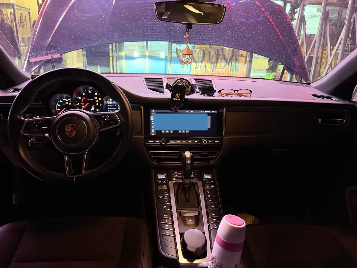 2020 Porsche Macan 2.0T 252HP L4 7DCT,autocango,china used car exporter,china ev exporter,chinese used car exporter,chinese used ev exporter