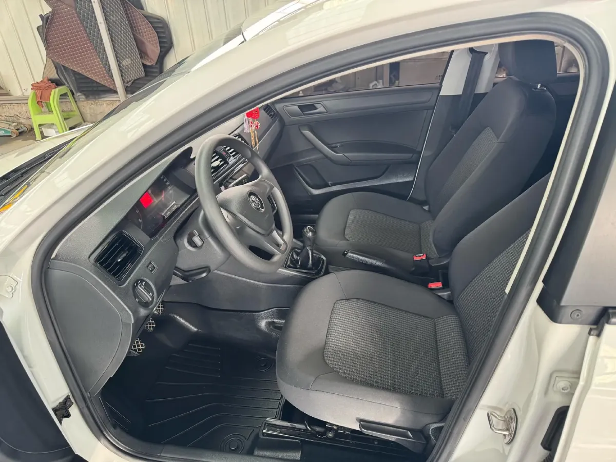 2016 Volkswagen Santana 1.4L 90HP L4 5MT,autocango,china used car exporter,china ev exporter,chinese used car exporter,chinese used ev exporter