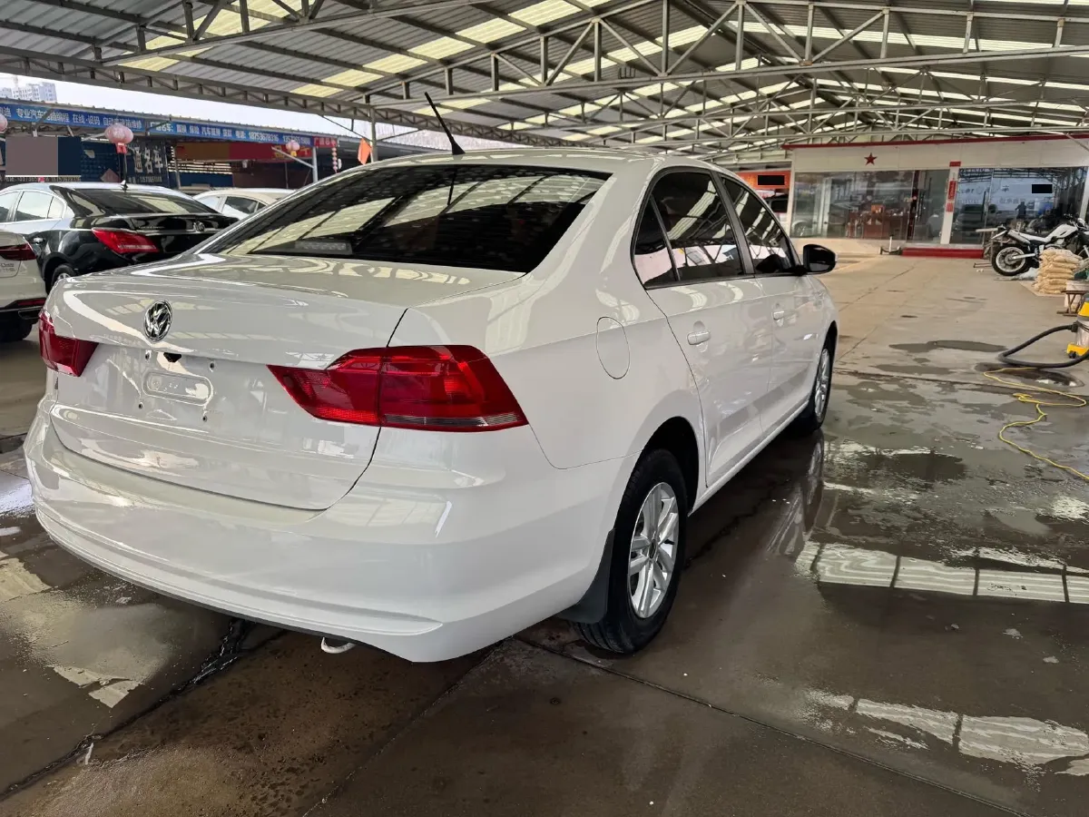 2016 Volkswagen Santana 1.4L 90HP L4 5MT,autocango,china used car exporter,china ev exporter,chinese used car exporter,chinese used ev exporter