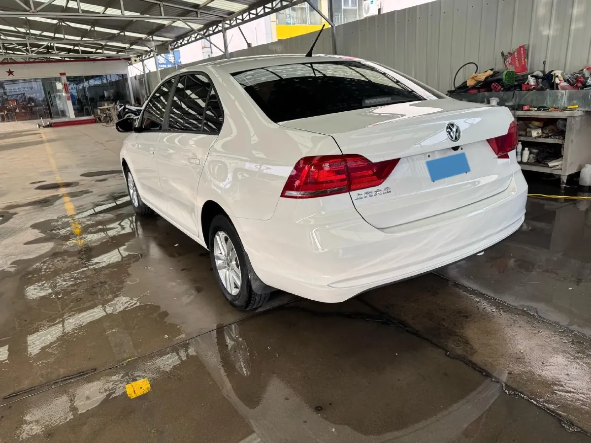 2016 Volkswagen Santana 1.4L 90HP L4 5MT,autocango,china used car exporter,china ev exporter,chinese used car exporter,chinese used ev exporter