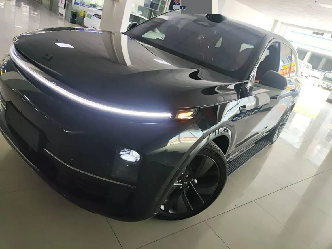 2024 Li L8 Range Extended 154HP REEV 52.3KWH,autocango,china used car exporter,china ev exporter,chinese used car exporter,chinese used ev exporter