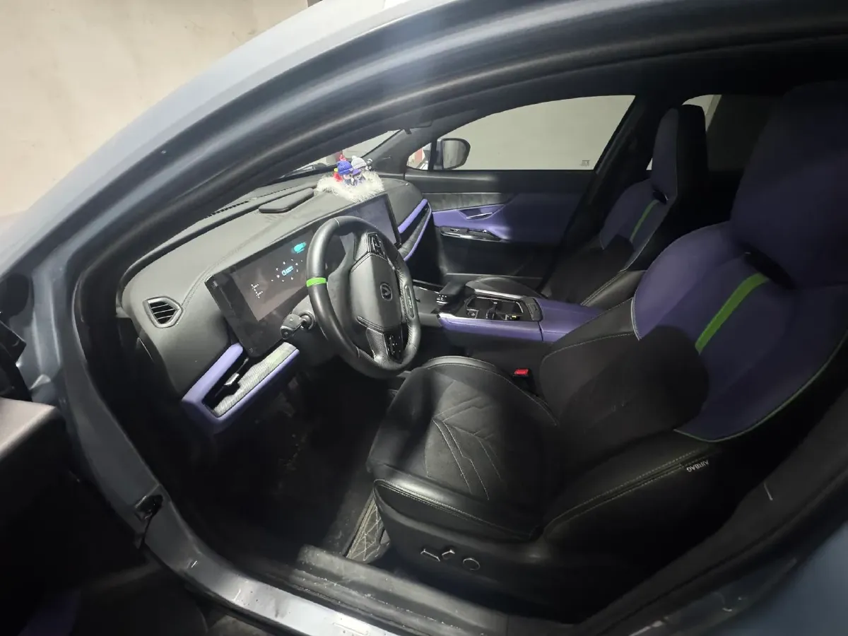 2023 ChangAn UNI-T 1.5T 188HP L4 7DCT,autocango,china used car exporter,china ev exporter,chinese used car exporter,chinese used ev exporter