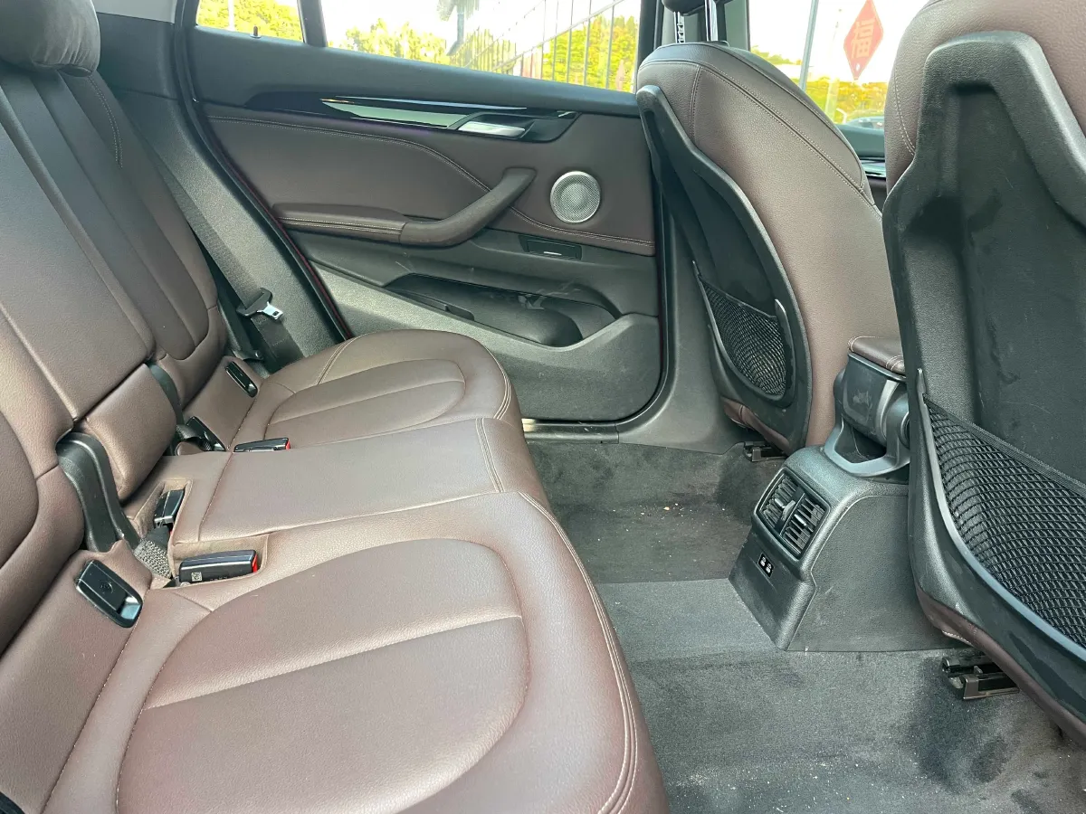 2021 BMW X1 2.0T 192HP L4 7DCT,autocango,china used car exporter,china ev exporter,chinese used car exporter,chinese used ev exporter