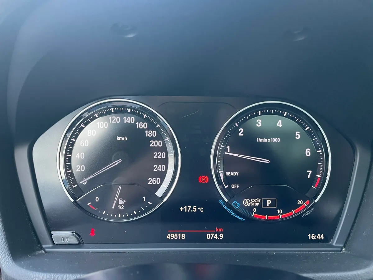 2021 BMW X1 2.0T 192HP L4 7DCT,autocango,china used car exporter,china ev exporter,chinese used car exporter,chinese used ev exporter