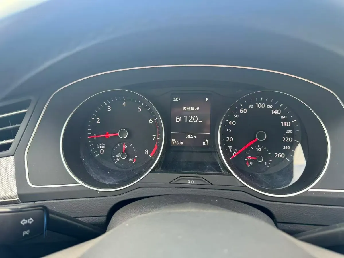 2020 Volkswagen Magotan 1.4T 150HP L4 7DCT,autocango,china used car exporter,china ev exporter,chinese used car exporter,chinese used ev exporter