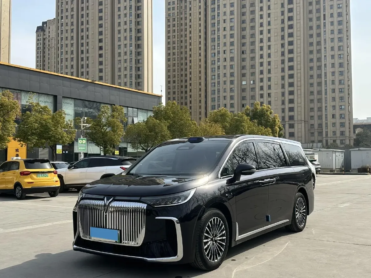 2026 Voyah Dream 1.5T 150HP L4 PHEV,autocango,china used car exporter,china ev exporter,chinese used car exporter,chinese used ev exporter