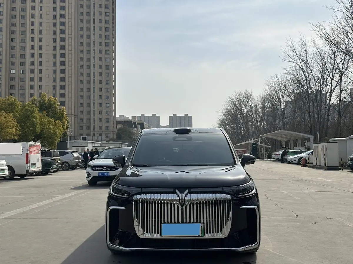 2026 Voyah Dream 1.5T 150HP L4 PHEV,autocango,china used car exporter,china ev exporter,chinese used car exporter,chinese used ev exporter