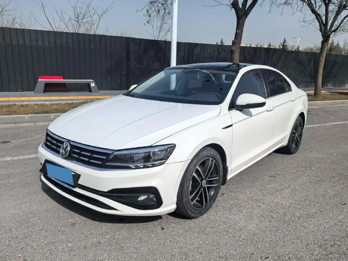 2019 Volkswagen Passat 1.4T 150HP L4 7DCT,autocango,china used car exporter,china ev exporter,chinese used car exporter,chinese used ev exporter