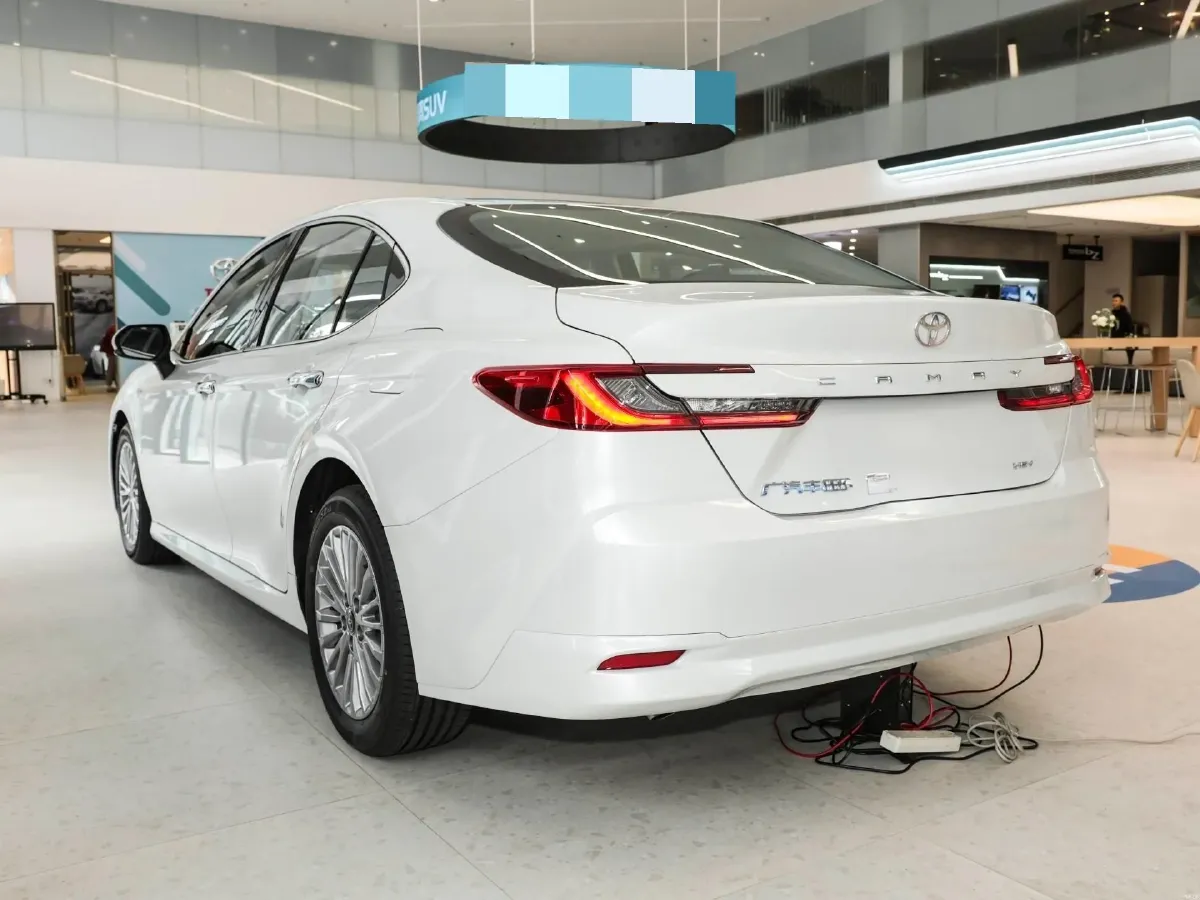 2024 Toyota Camry 2.0L 152HP L4 E-CVT Hybrid,autocango,china used car exporter,china ev exporter,chinese used car exporter,chinese used ev exporter